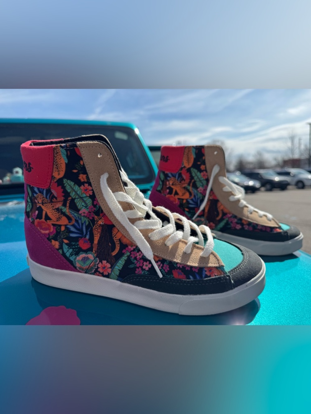 Inkkas High-Top Floral Print unisex 
Sneakers - Multicolor